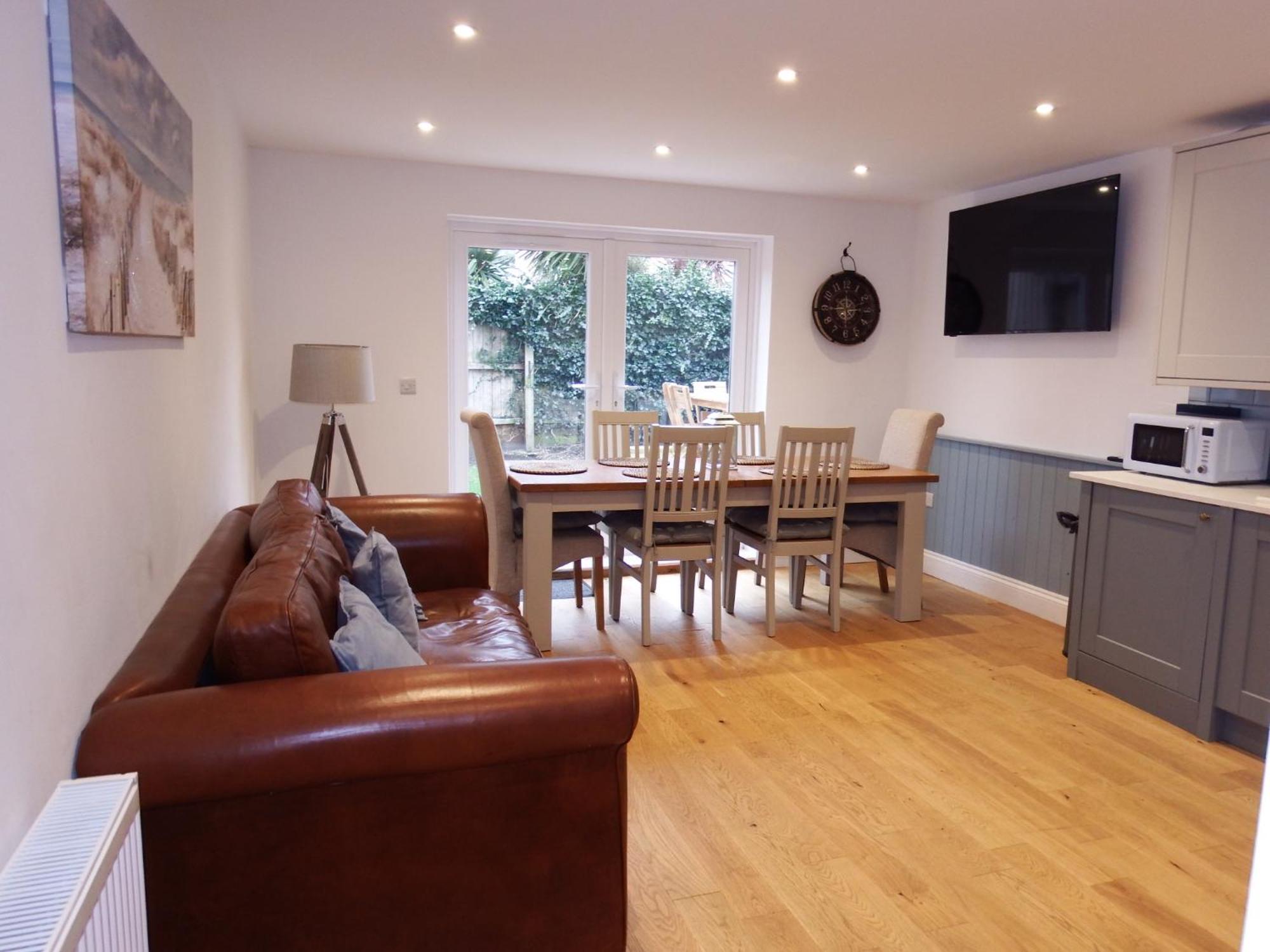 Newly Renovated 3 Bedroom Victorian Detached House Bournemouth Ngoại thất bức ảnh